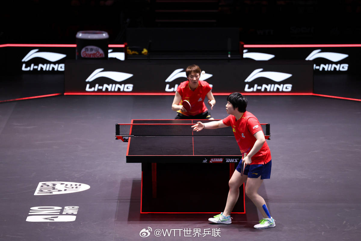WTT新加坡大满贯女单1/8决赛：蒯曼3-0胜王曼昱
