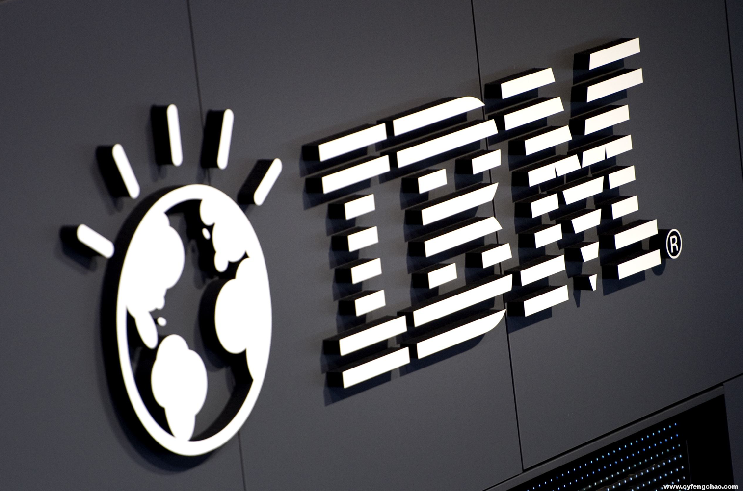 区块链ibm(区块链ibm签署协议)